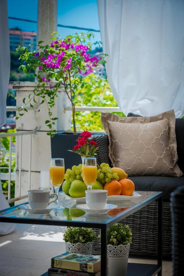 Superior Stunning Apartment Gravosa With A Free Parking Дубровник Екстер'єр фото